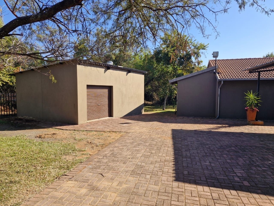 Commercial Property for Sale in Waagfontein North West